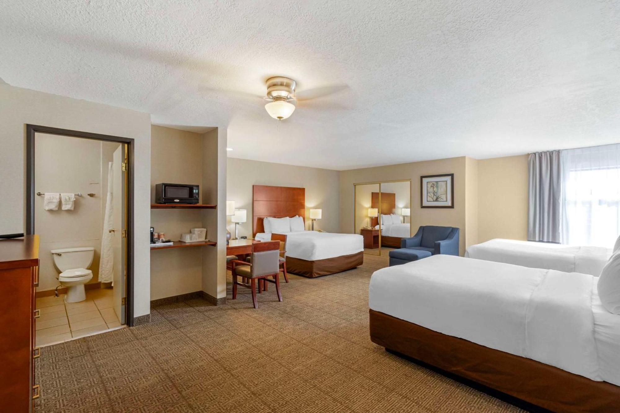 Comfort Inn & Suites Near Fallon Naval Air Station Exteriör bild