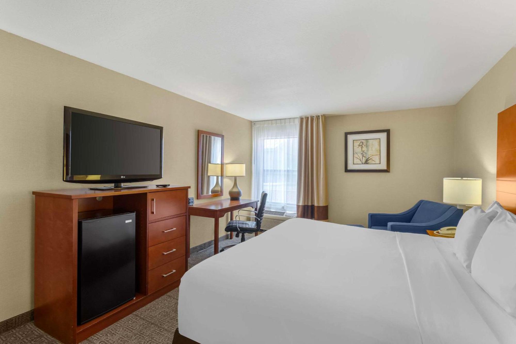 Comfort Inn & Suites Near Fallon Naval Air Station Exteriör bild