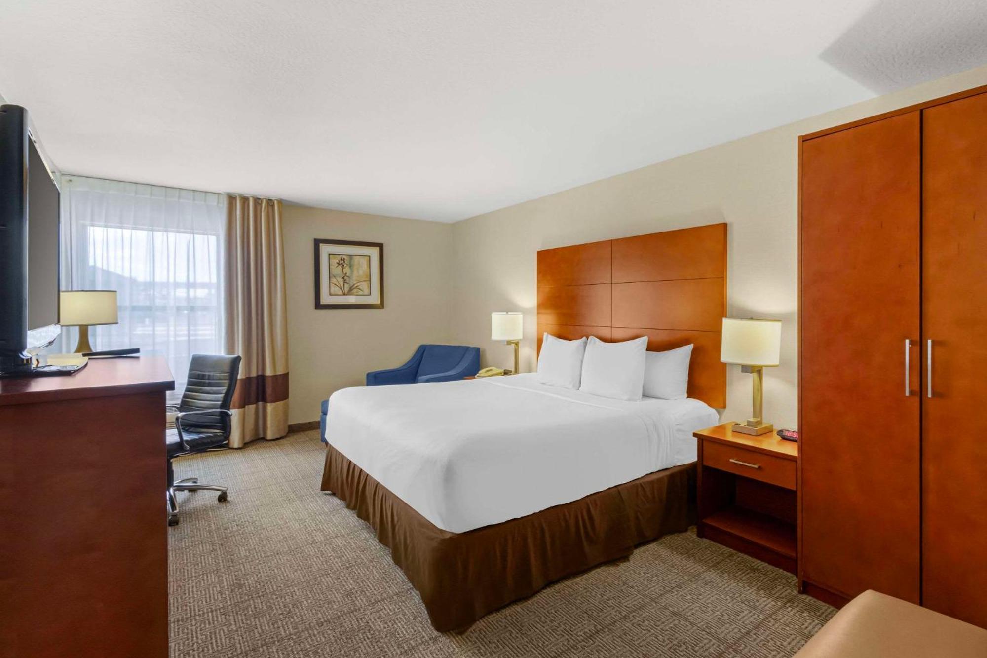 Comfort Inn & Suites Near Fallon Naval Air Station Exteriör bild
