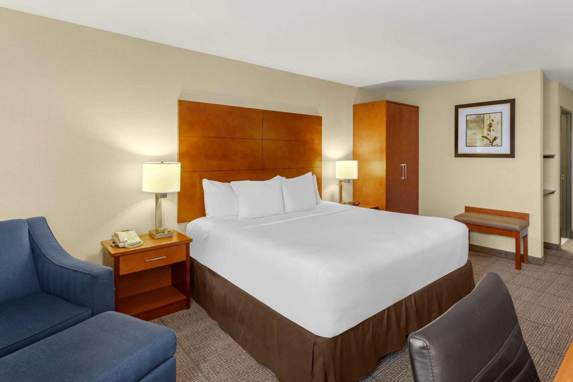 Comfort Inn & Suites Near Fallon Naval Air Station Exteriör bild