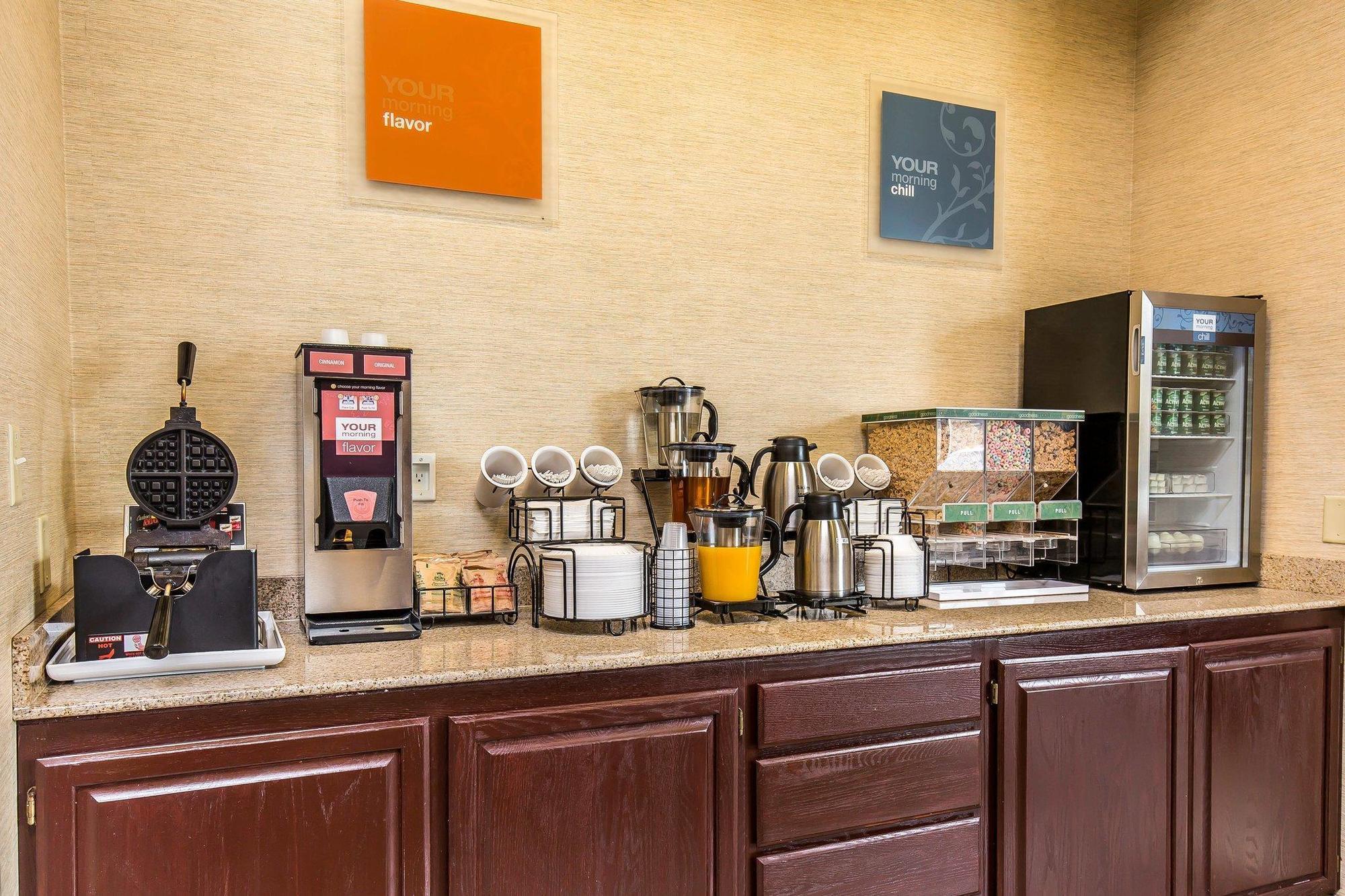 Comfort Inn & Suites Near Fallon Naval Air Station Exteriör bild