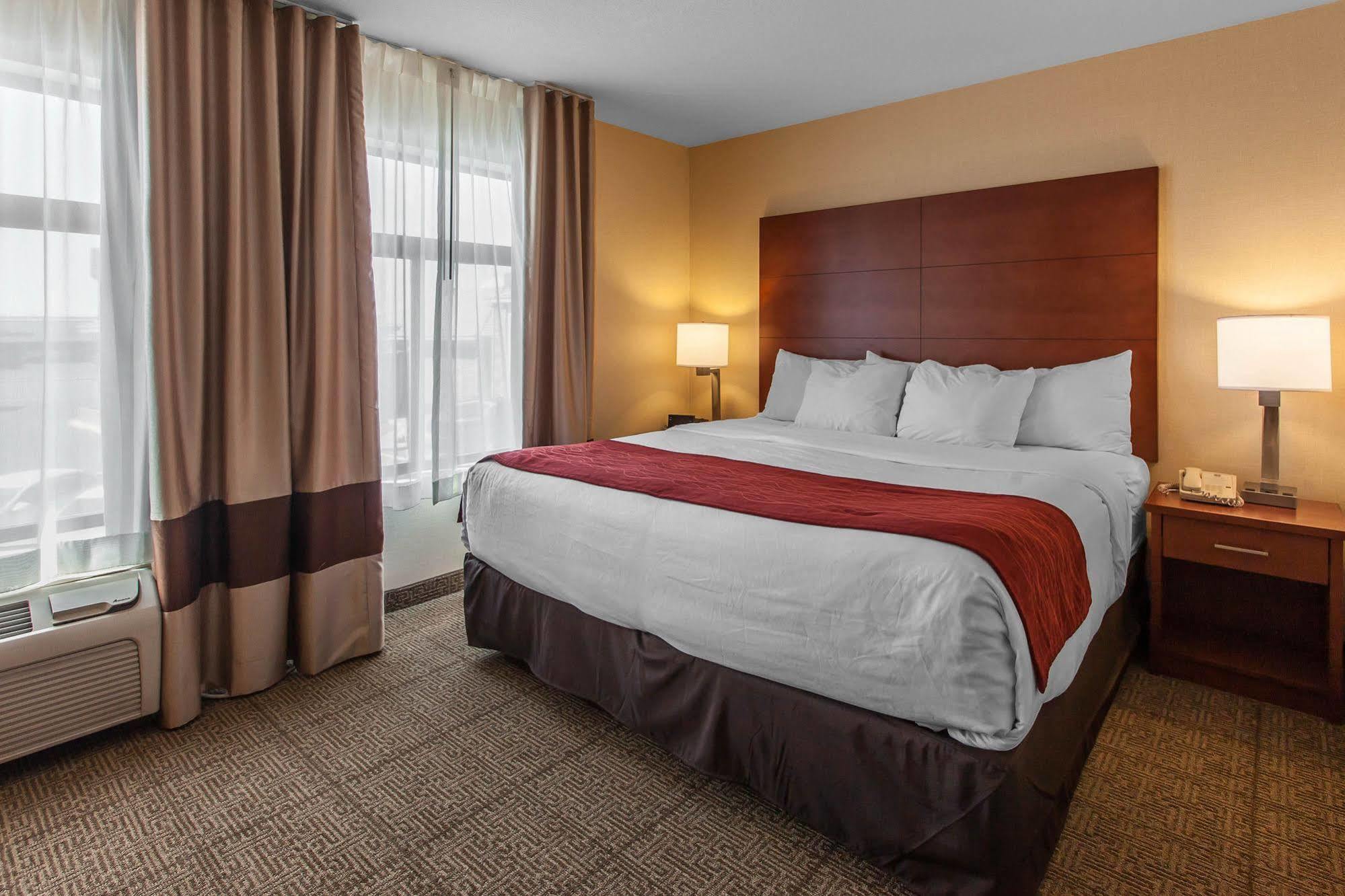 Comfort Inn & Suites Near Fallon Naval Air Station Exteriör bild